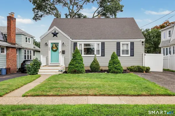 889 Wilcoxson Avenue, Stratford, CT 06614