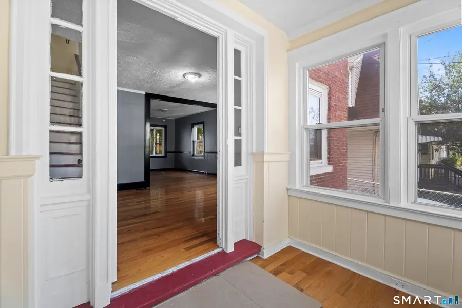 302 Dover Street, Bridgeport, CT 06610 - #3