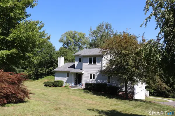 2-B Metacomet Drive, East Granby, CT 06026