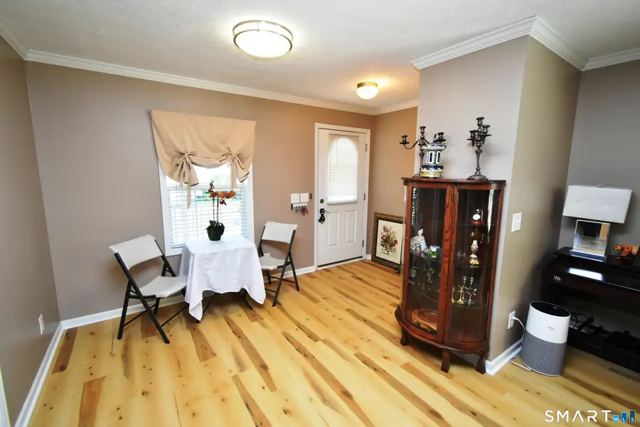 20 Oak Road, Southington, CT 06489 - #3