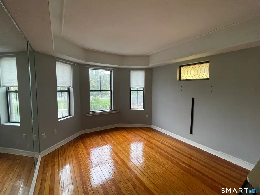 34 Essex Street #2F, Hartford, CT 06114 - #3