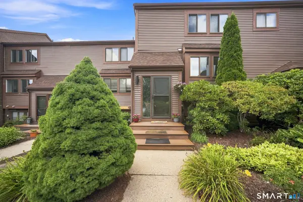 6 Wickhams Fancy #6, Canton, CT 06019