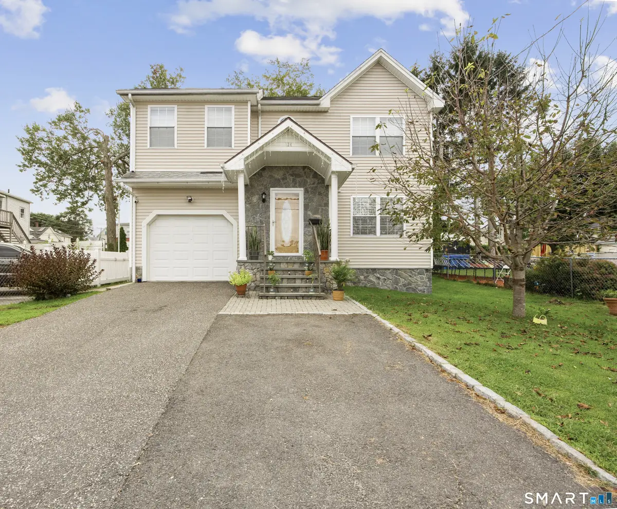 124 Russell Street, Waterbury, CT 06708 - #1