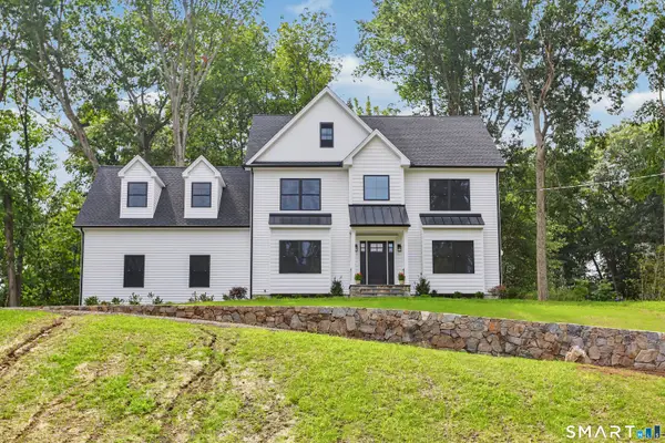18 Timberlane Trail, Trumbull, CT 06611