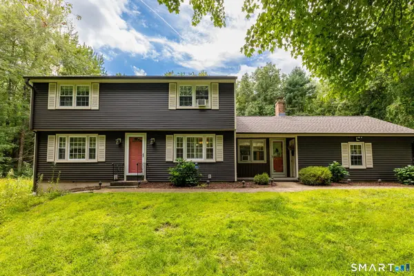 15 Village Lane, Burlington, CT 06013