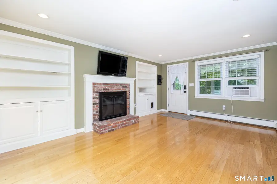 15 Village Lane, Burlington, CT 06013 - #3