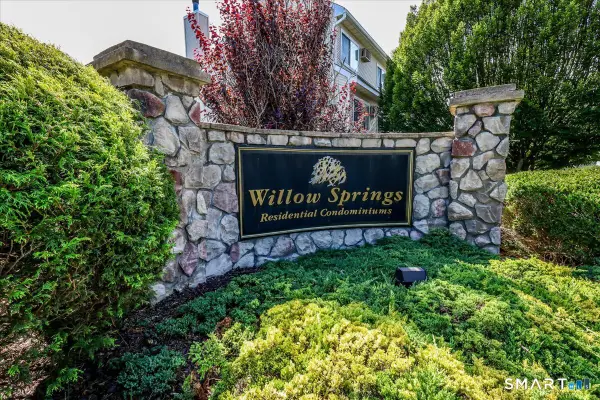 178 Willow Springs #178, New Milford, CT 06776