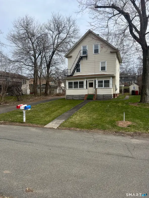 295 Chamberlain Highway, Meriden, CT 06451