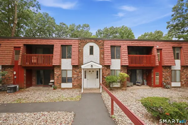 35 Woodsedge Drive #5B, Newington, CT 06111
