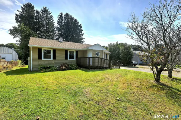 35 Corn Tassle Road, Naugatuck, CT 06770