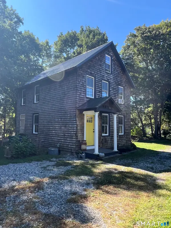 122 Rope Ferry Road, Waterford, CT 06385