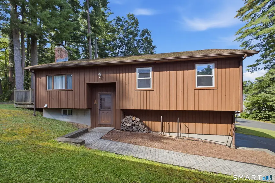 16 Circle Drive, Unionville, CT 06085 - #2