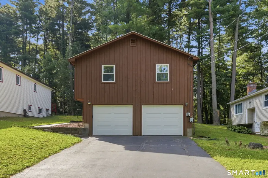 16 Circle Drive, Unionville, CT 06085 - #3