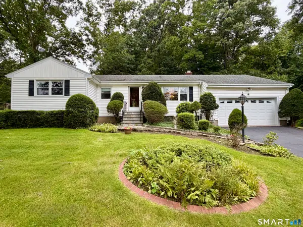 25 Noahs Ln Extension, Norwalk, CT 06851