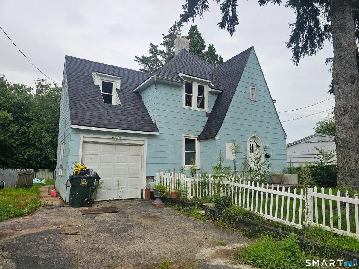 377 Jefferson Avenue, New London, CT 06320 - #1