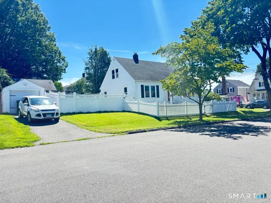 10 Bell Terrace, Stratford, CT 06614 - #2