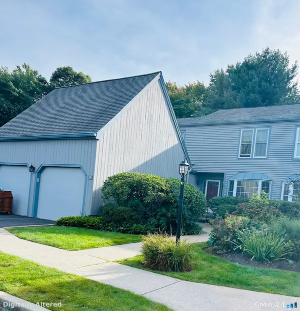 170 Glengarry Road #170, Fairfield, CT 06825