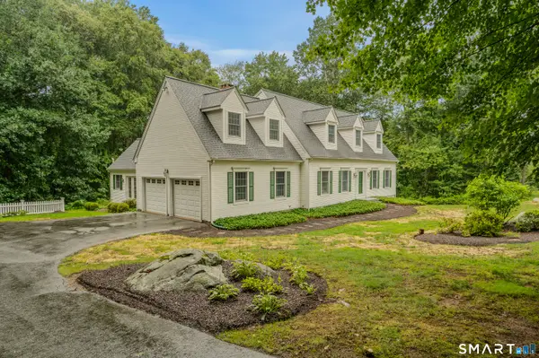 8 Windermere Way, Essex, CT 06442