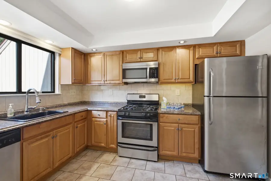 67 Cambridge Court #67, Beacon Falls, CT 06403 - #3