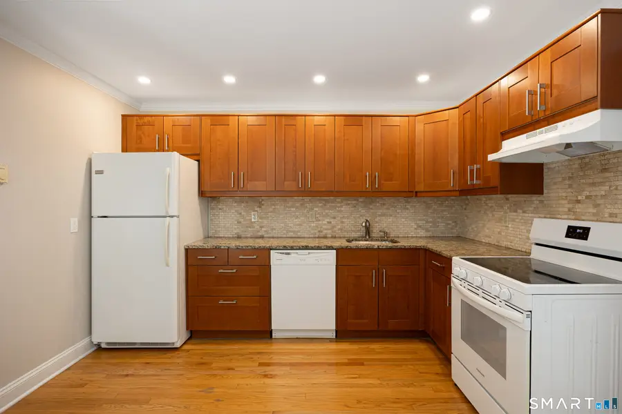 9 Windell Place #9, Stamford, CT 06906 - #3