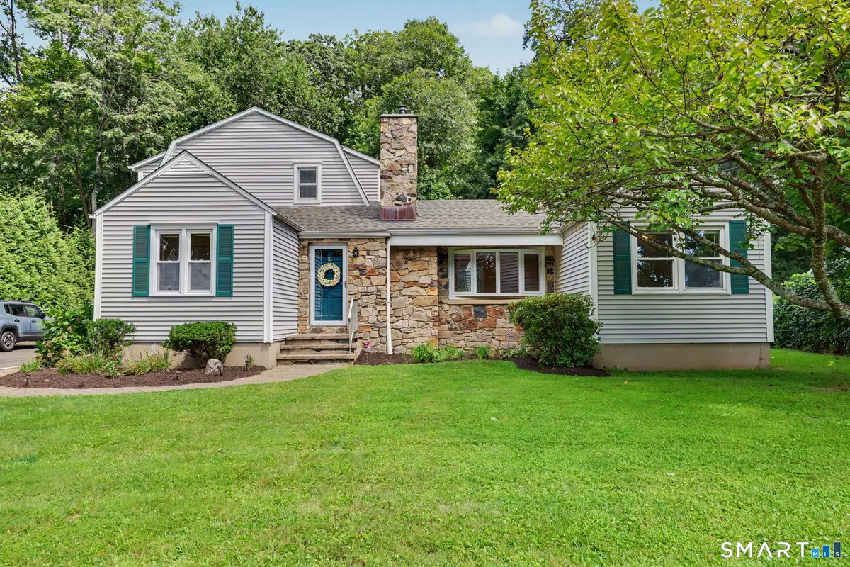 18 Buttonball Trail, Norwalk, CT 06851 - #1