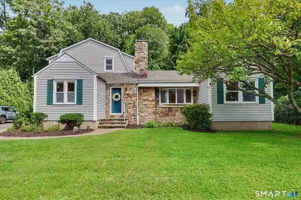 18 Buttonball Trail, Norwalk, CT 06851