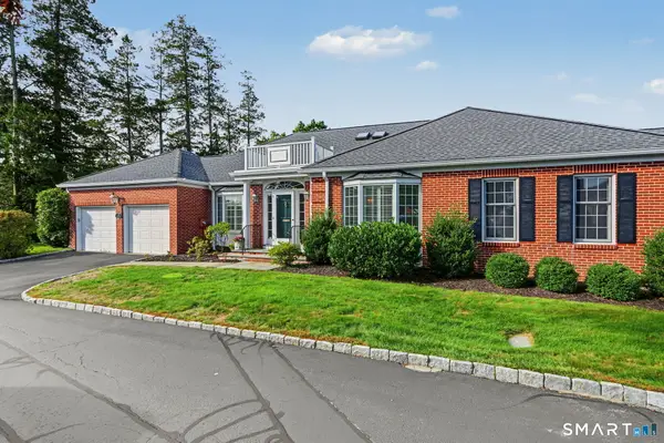 39 Bank Street #8, New Canaan, CT 06840