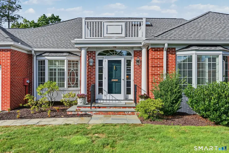 39 Bank Street #39, New Canaan, CT 06840 - #3