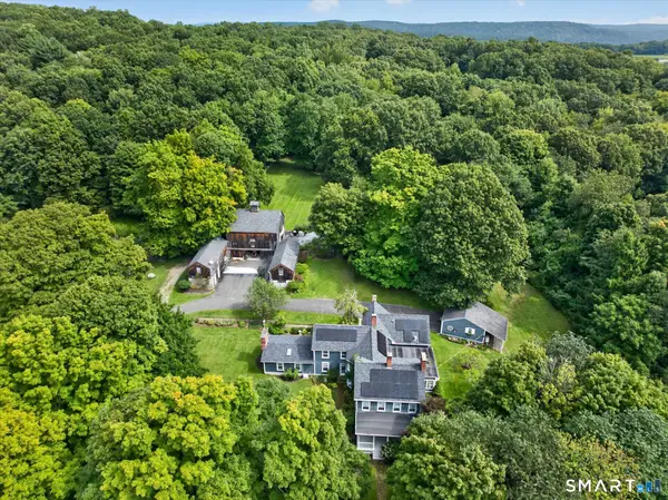 73 Riverside Road, Newtown, CT 06482
