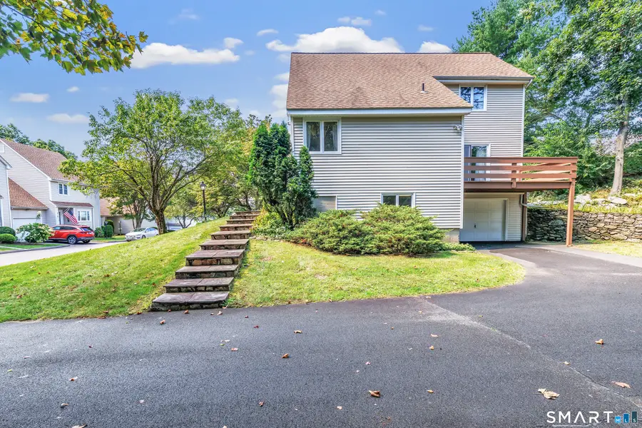 200 Fox Run, Shelton, CT 06484 - #3