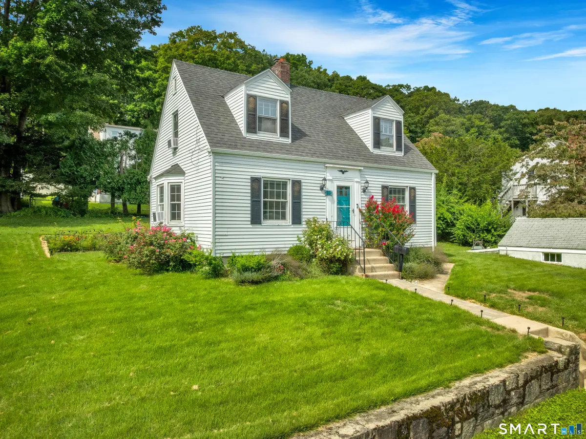 80 Oneco Avenue, New London, CT 06320 - #1