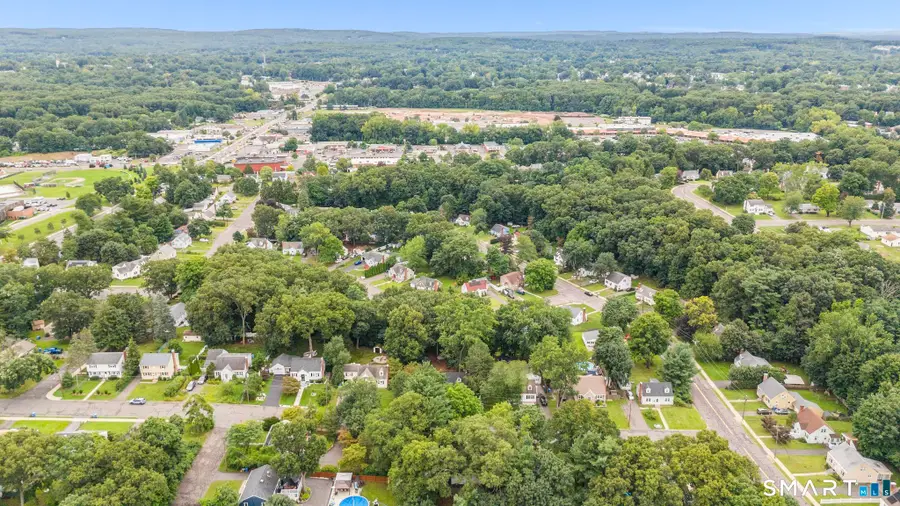 98 Colombus Street, Manchester, CT 06042 - #3