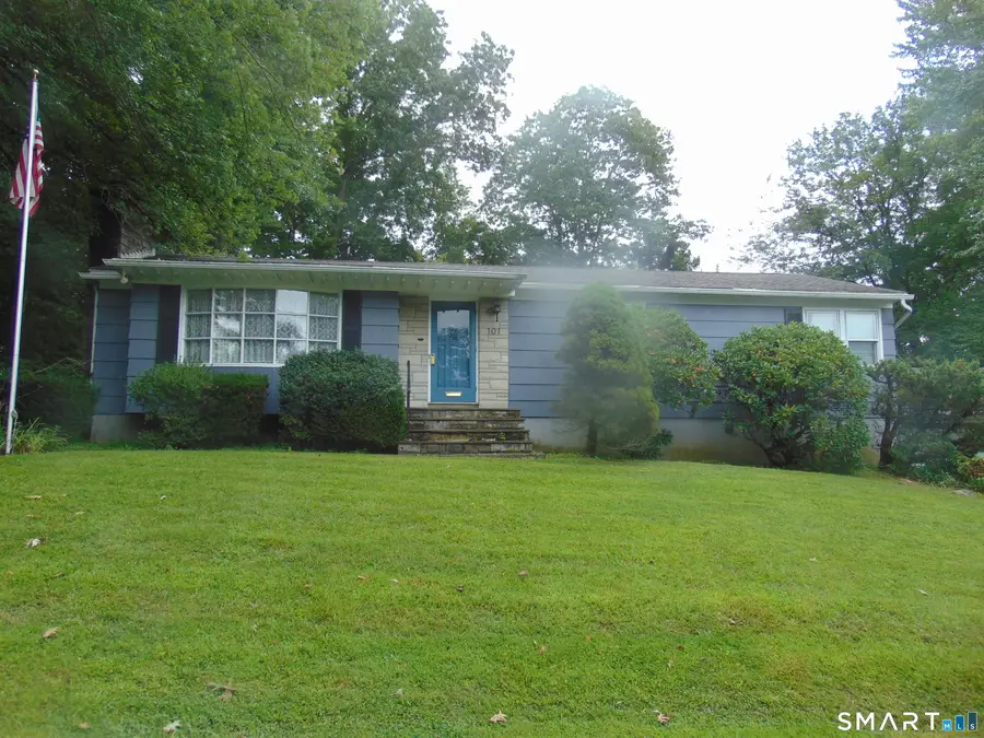 101 Birchwood Street, Waterbury, CT 06708 - #2