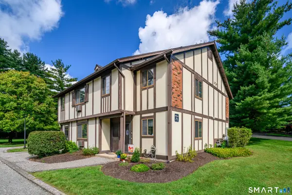 19 Eden Court #19, Brookfield, CT 06804