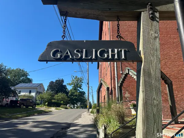 65 West Street #404, New Milford, CT 06776