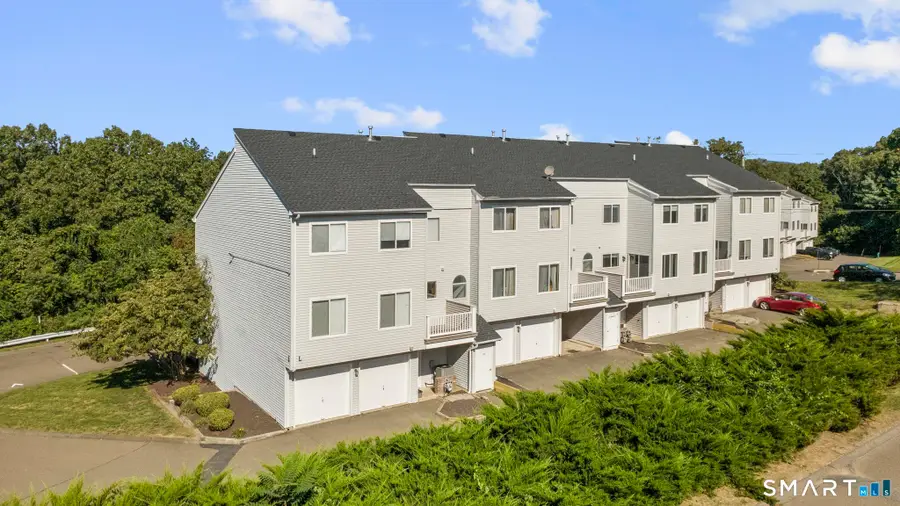 136 Staffordshire Commons Drive #136, Wallingford, CT 06492 - #2