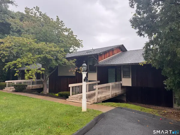 8-B Country Squire Drive #8B, Cromwell, CT 06416