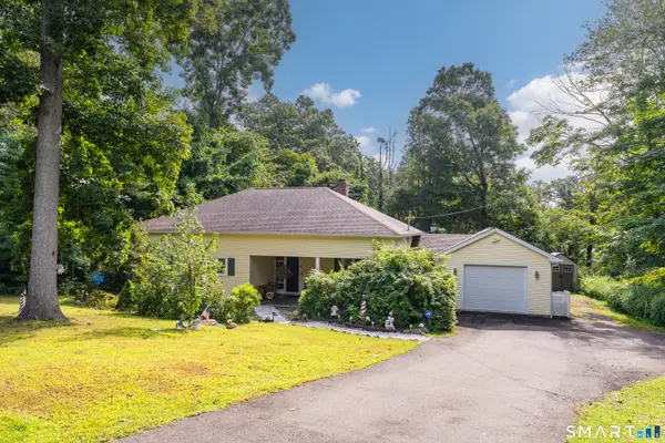 7 Old Hickory Lane, Branford, CT 06405