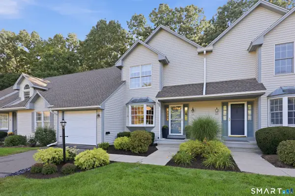 61 Dartmoor #61, Enfield, CT 06082