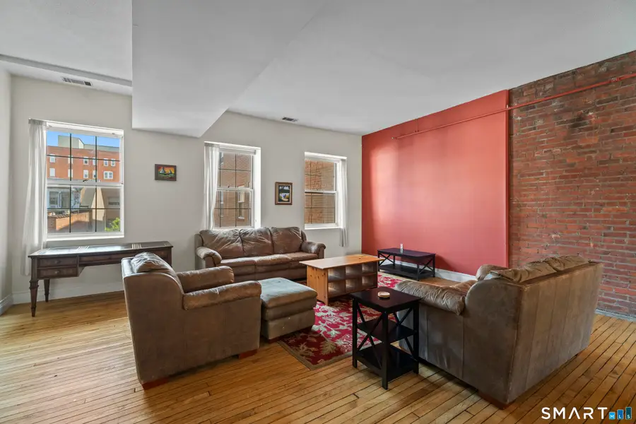 196 Crown Street #3J, New Haven, CT 06510 - #3