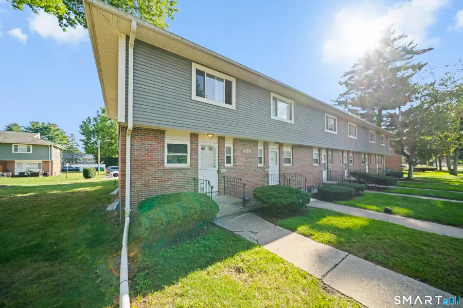 229 Wintonbury Avenue #1, Bloomfield, CT 06002 - #2