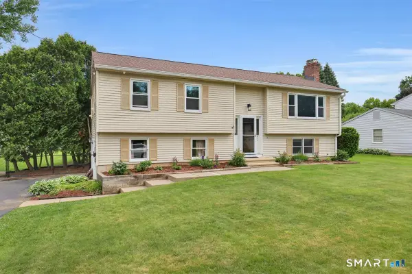 17 Eileen Lane, Enfield, CT 06082