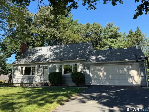 10 Colonial Drive, Simsbury, CT 06070
