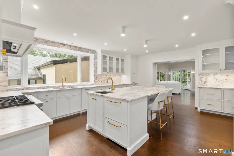 21 Calhoun Drive, Greenwich, CT 06831 - #3