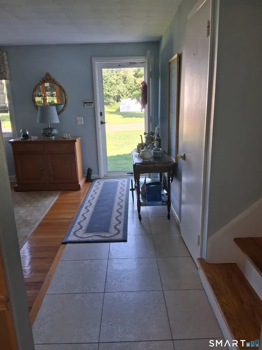 18 Papa Lane, North Haven, CT 06473 - #2