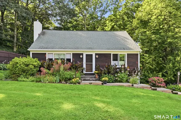 2 Ward Drive, Danbury, CT 06810