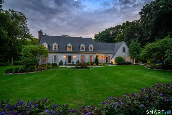 16 Winding Brook Road, Newtown, CT 06470