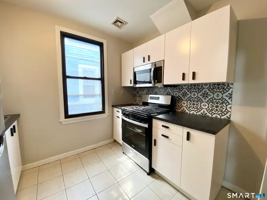 12 Bishop Street, New Haven, CT 06511 - #3