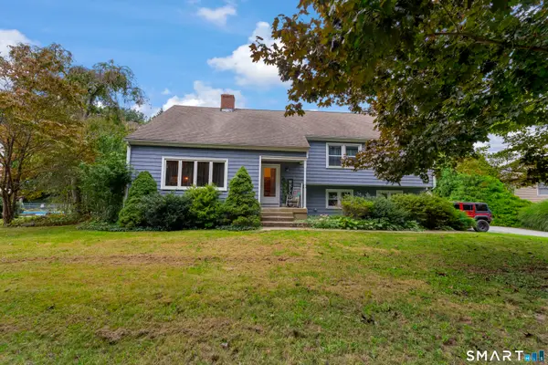 30 High Ridge Drive, Waterford, CT 06385
