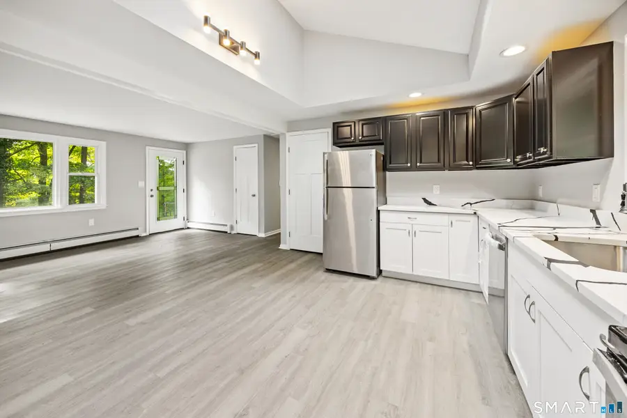 30 Mountain View Terrace, East Haven, CT 06513 - #3